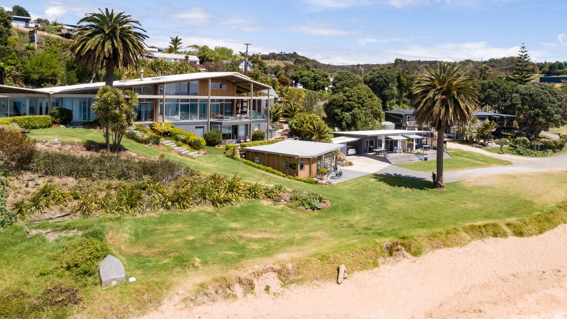 Cable Bay Stays, Doubtless Bay Accommodation