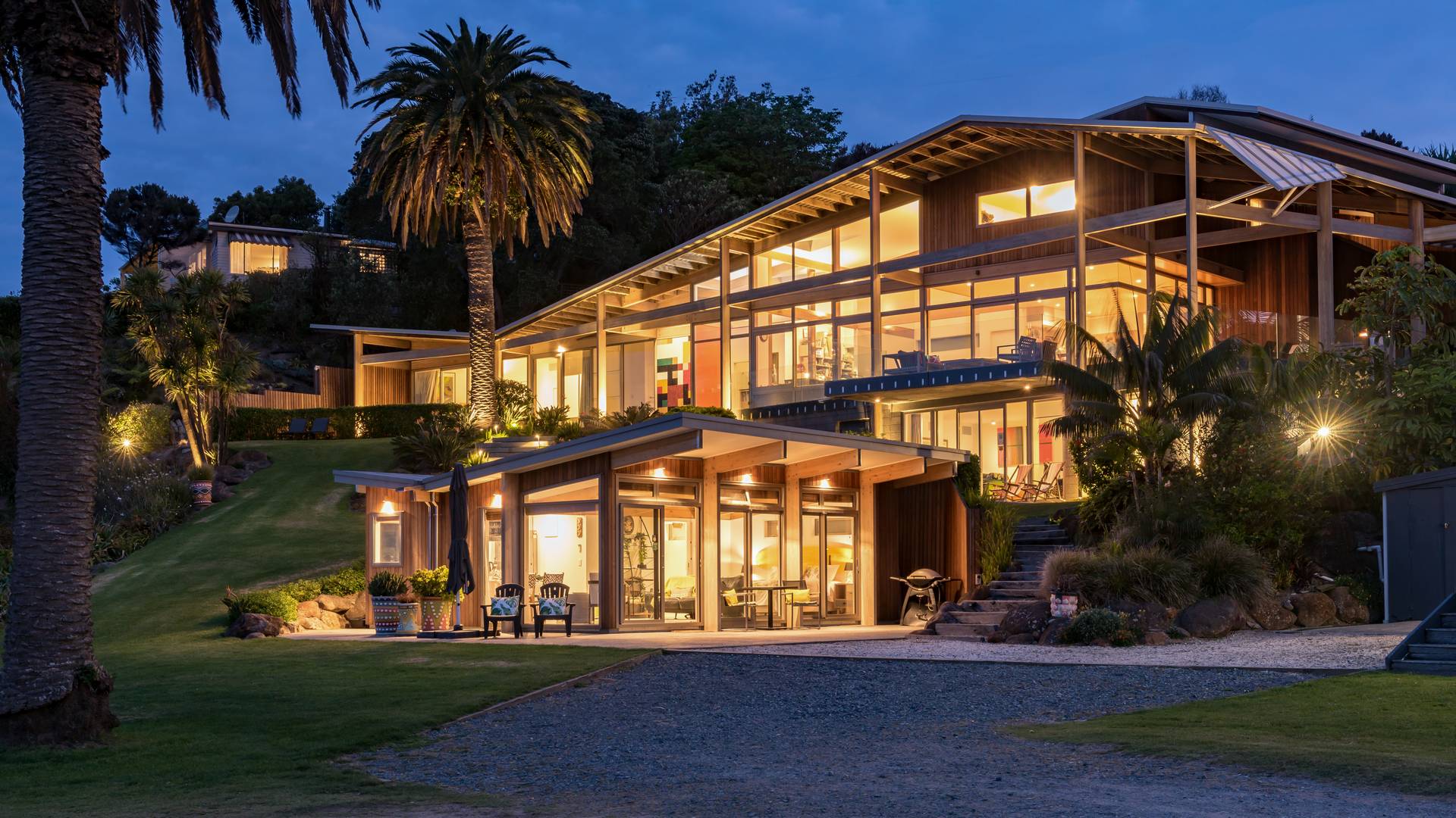 Golden Sand beachfront accommodation